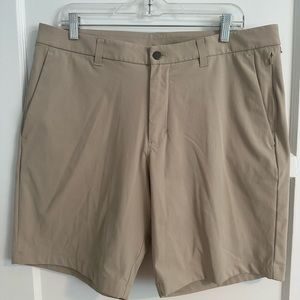 Men’s Lululemon Commission Classic-Fit Short 9”